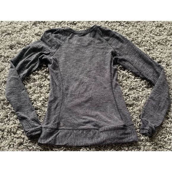 46 Lululemon Race Your Pace GRAY PIQUE seamless Long Sleeve TOP SHIRT sz 6 - Picture 4 of 8